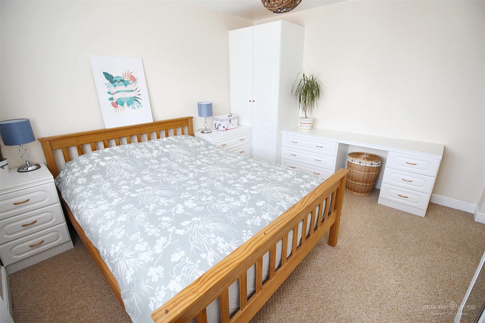 Walmer Close, Tilehurst, Reading